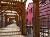 Intérieur de la passerelle en bois