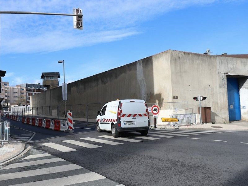 rencontres détenus victimes poissy