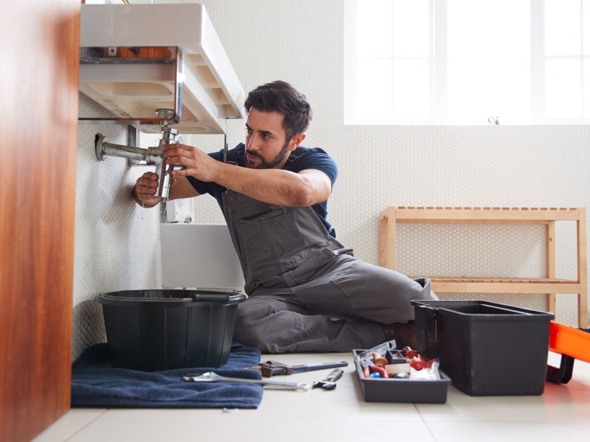 Plombier-chauffagistes : 5 techniques pour aménager votre utilitaire - Le  blog des artisans du bâtiment