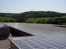 Une toiture photovoltaïque pour des bâtiments ...