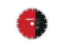 Hilti taille dans ses effectifs