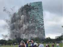 En Louisiane, démolition contrôlée de la tour ...