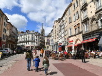 À Limoges, la porcelaine s'invite dans les routes