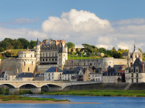 À Amboise, un rempart du château menace de ...