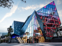 À Nice, Daniel Libeskind signe un bâtiment ...