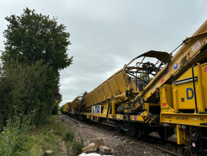 Travaux ferroviaires entre Niort et Saintes : NGE ...