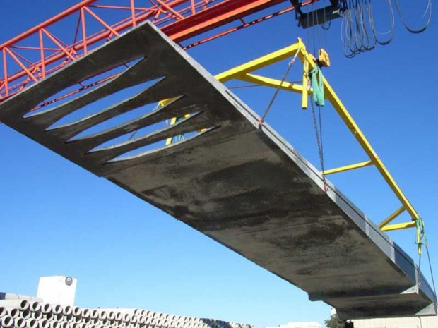 Transport des panneaux en béton fibré