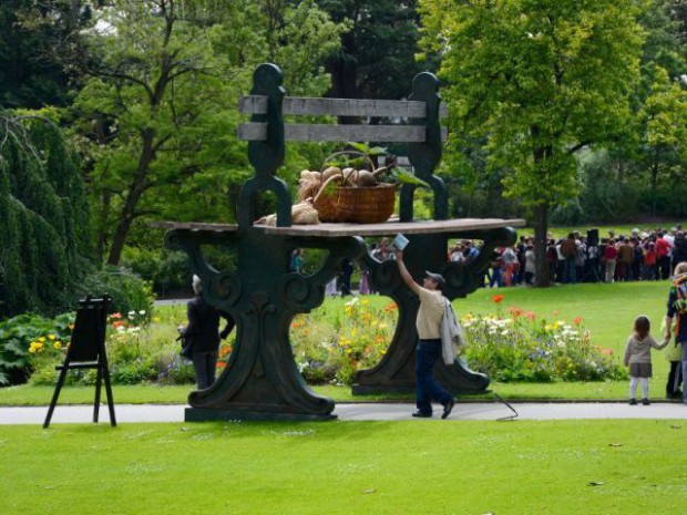 Des créatures extraordinaires envahissent le jardin des plantes de Nantes