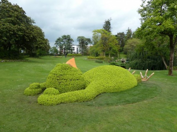 Des créatures extraordinaires envahissent le jardin des plantes de Nantes