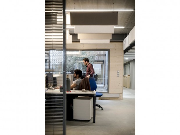 Un bureau à l'usine Aerem