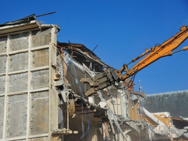 Déconstruction d'un bâtiment