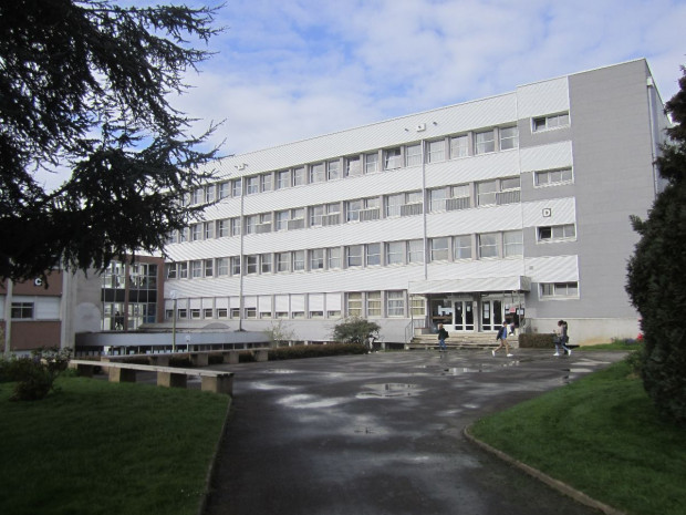 Lycée Victor et Hélène-Basch, à Rennes, avant réhabilitation