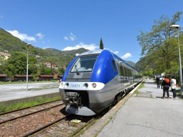 Train ligne Nice Breil-sur-Roya Alpes Maritimes