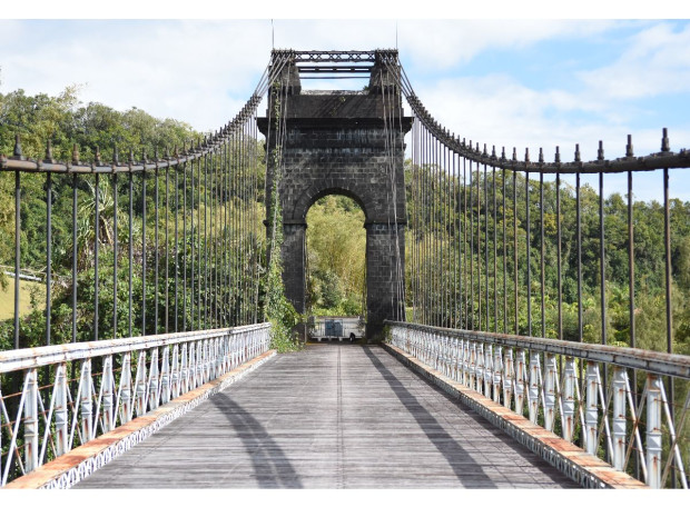 Pont suspendu de la Rivière de l'Est La Réunion