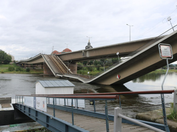 Effondrement du pont Carola, à Dresde