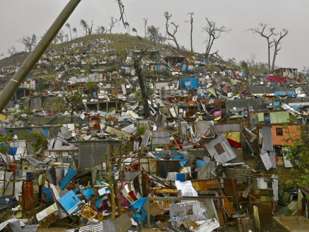 Mayotte cyclone Chido