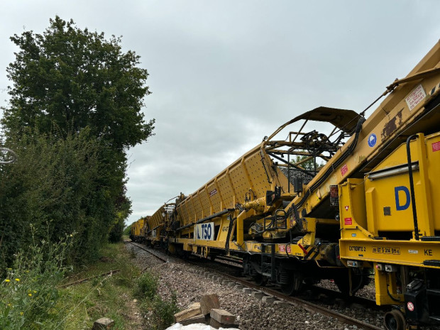 Ligne ferroviaire Niort-Saintes