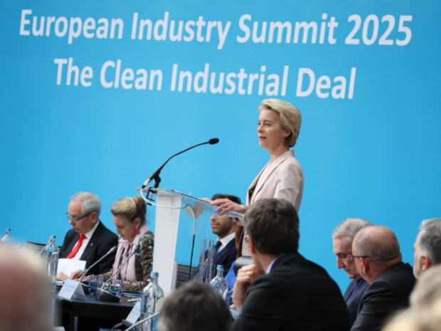 Ursula Von der Leyen annonce les mesures de simplification de la vie des entreprises  le 26 février 2025